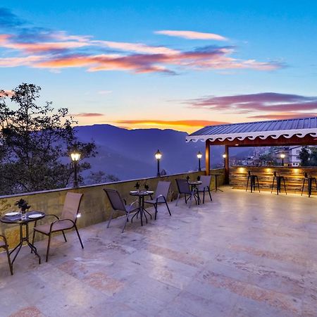 Mount Himalayan Hotel Gangtok Bagian luar foto