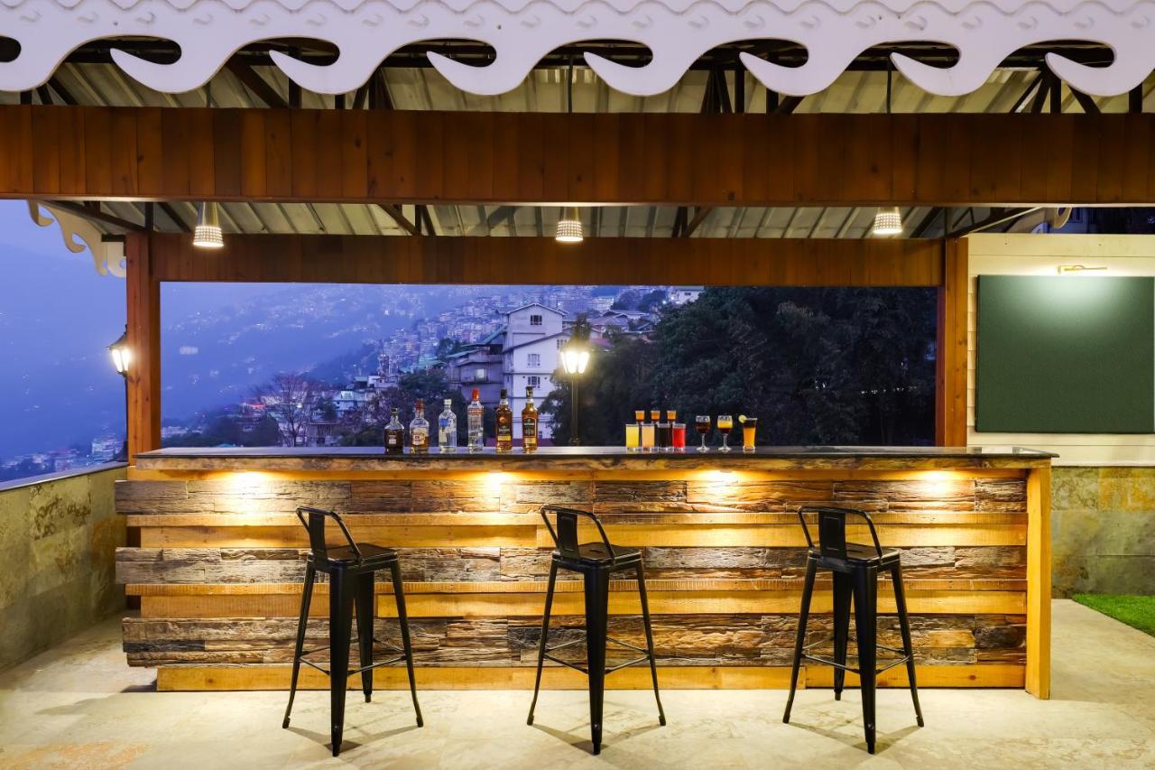 Mount Himalayan Hotel Gangtok Bagian luar foto